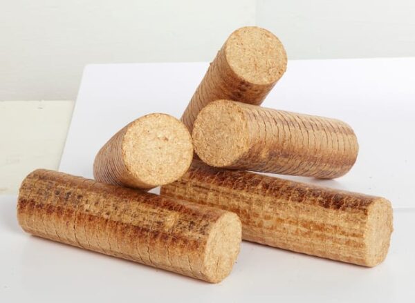 Pallet di tronchi di calore densificati – 5 confezioni x 104 tronchi